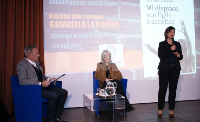 Gabriella La Rovere presenta il suo libro al Serafico di Assisi (foto)