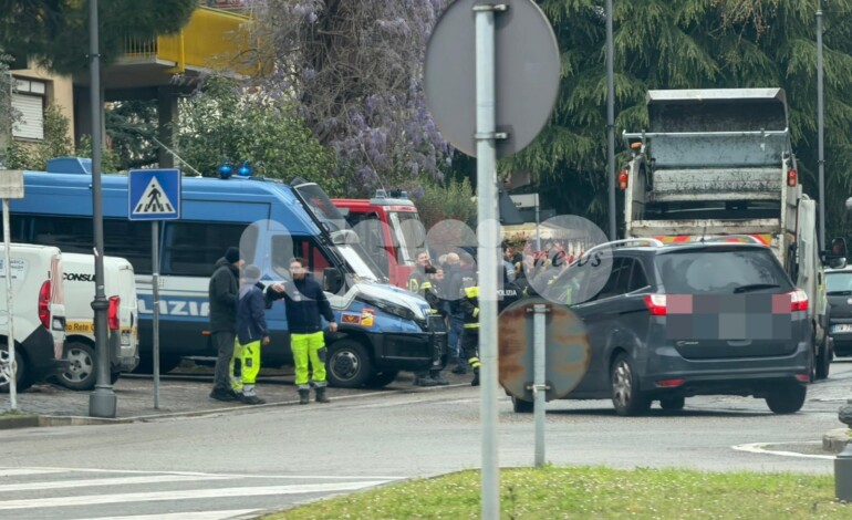 Maxi intervento delle forze dell’ordine a Santa Maria degli Angeli: eseguita una sentenza del tribunale (foto)