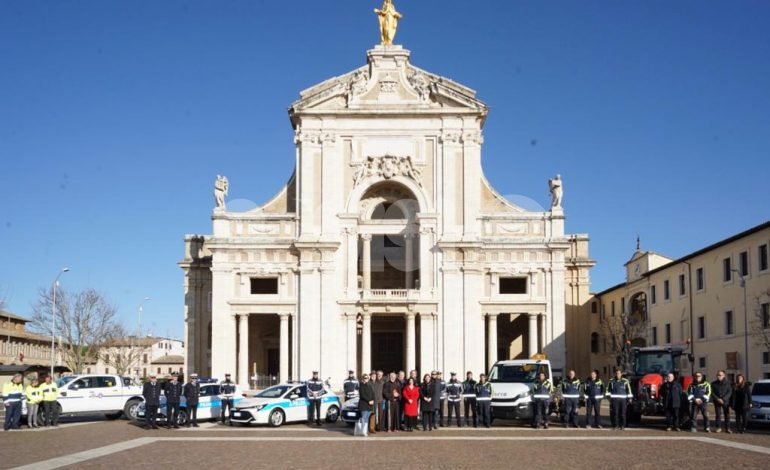 Nuovi veicoli ad Assisi per municipale, Protezione civile e servizi operativi