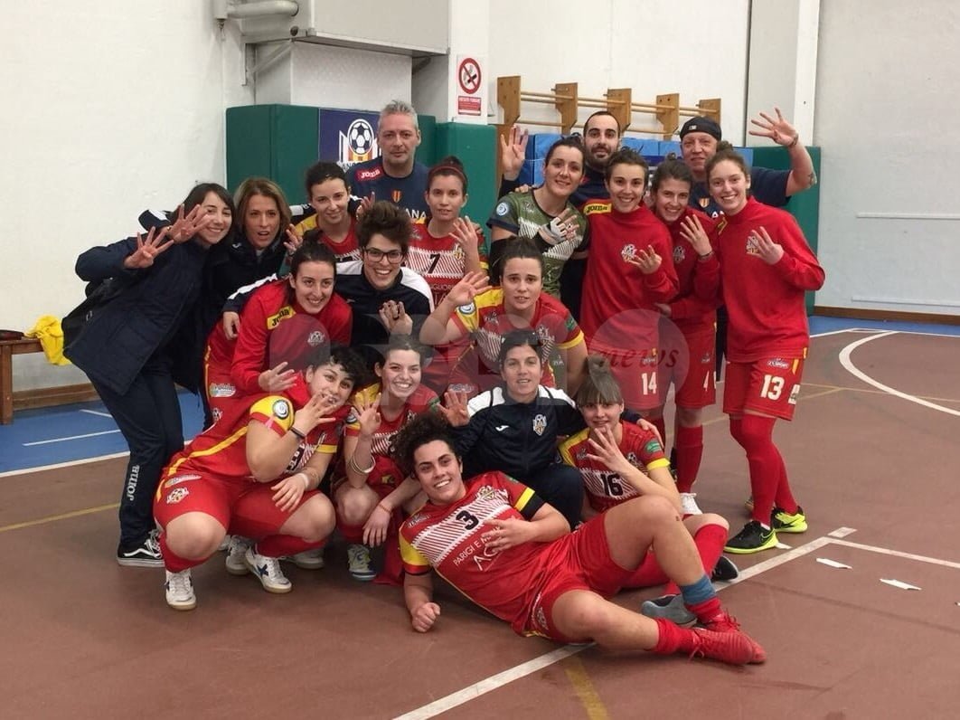 L'Angelana C5 femminile non molla mai: 4-3 alla Fiberpasta Chiaravalle e terzo posto