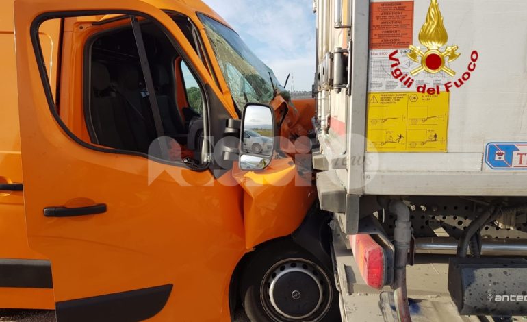 Doppio tamponamento a Ospedalicchio, un ferito e disagi alla circolazione