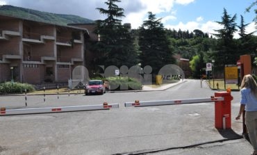 Ospedale, Assisi Domani: "Nonostante le promesse, continua lo stato di abbandono"