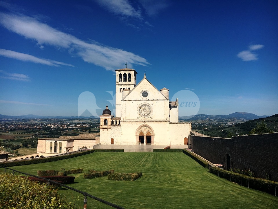 Assisi e Gerusalemme, messa a distanza ma insieme contro il coronavirus