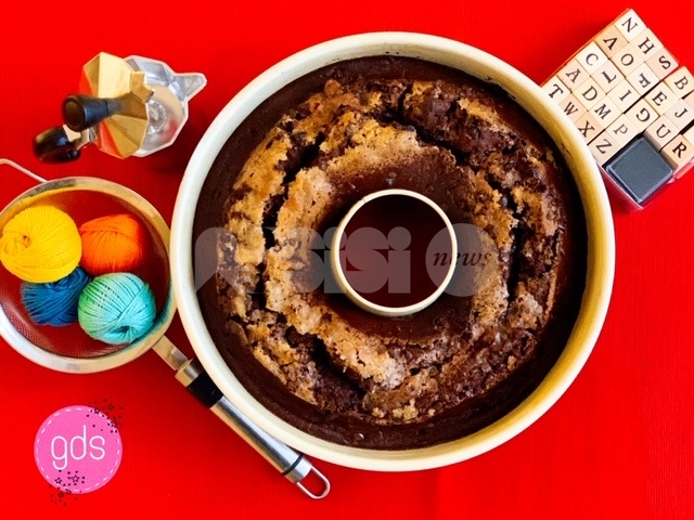 Ciambellone al cioccolato, ricetta (anche per bambini), ingredienti e preparazione
