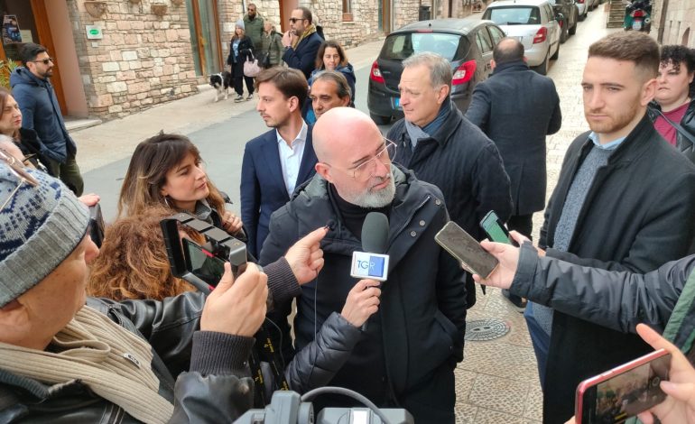 Stefano Bonaccini ad Assisi, Perugia e Terni: tappa umbra per il candidato alle primarie del Pd (foto)