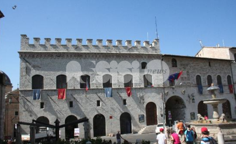 Civiche e Movimento 5 Stelle rispondono al Pd: “Toni inaccettabili, non si forzi il sindaco”