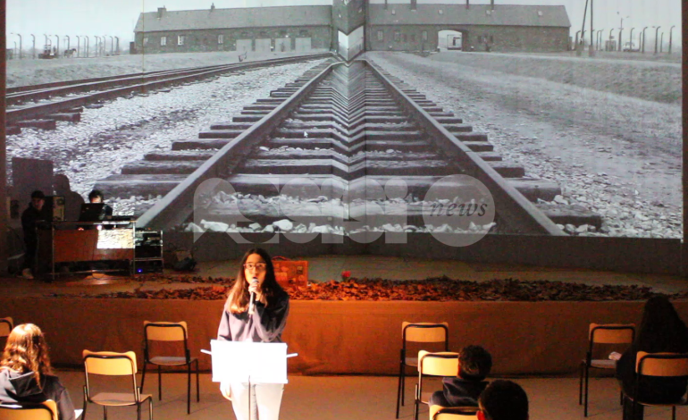 Birkenau… Là dove cessarono i diritti: le riflessione dei ragazzi della Alessi di Santa Maria (foto)