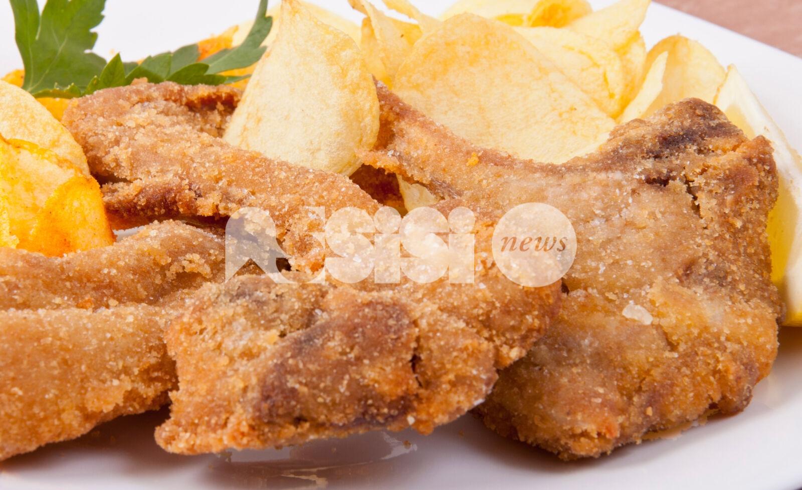 Costolette di agnello fritte, must della cucina italiana: ricetta e preparazione
