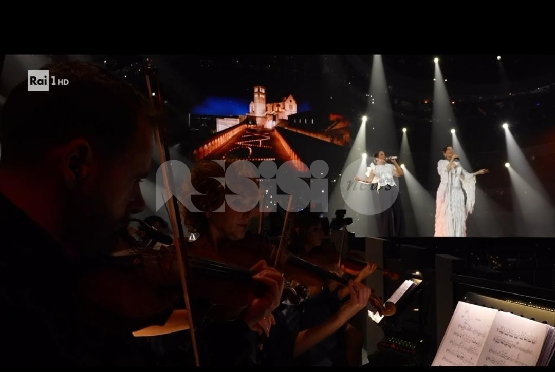Assisi protagonista a Sanremo 2025: messaggio di pace con Noa e Mira Awad (foto e video)