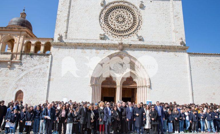 Da Assisi Ministero e Fondazione Uto Ughi presentano l’orchestra nazionale della scuola italiana (foto e video)