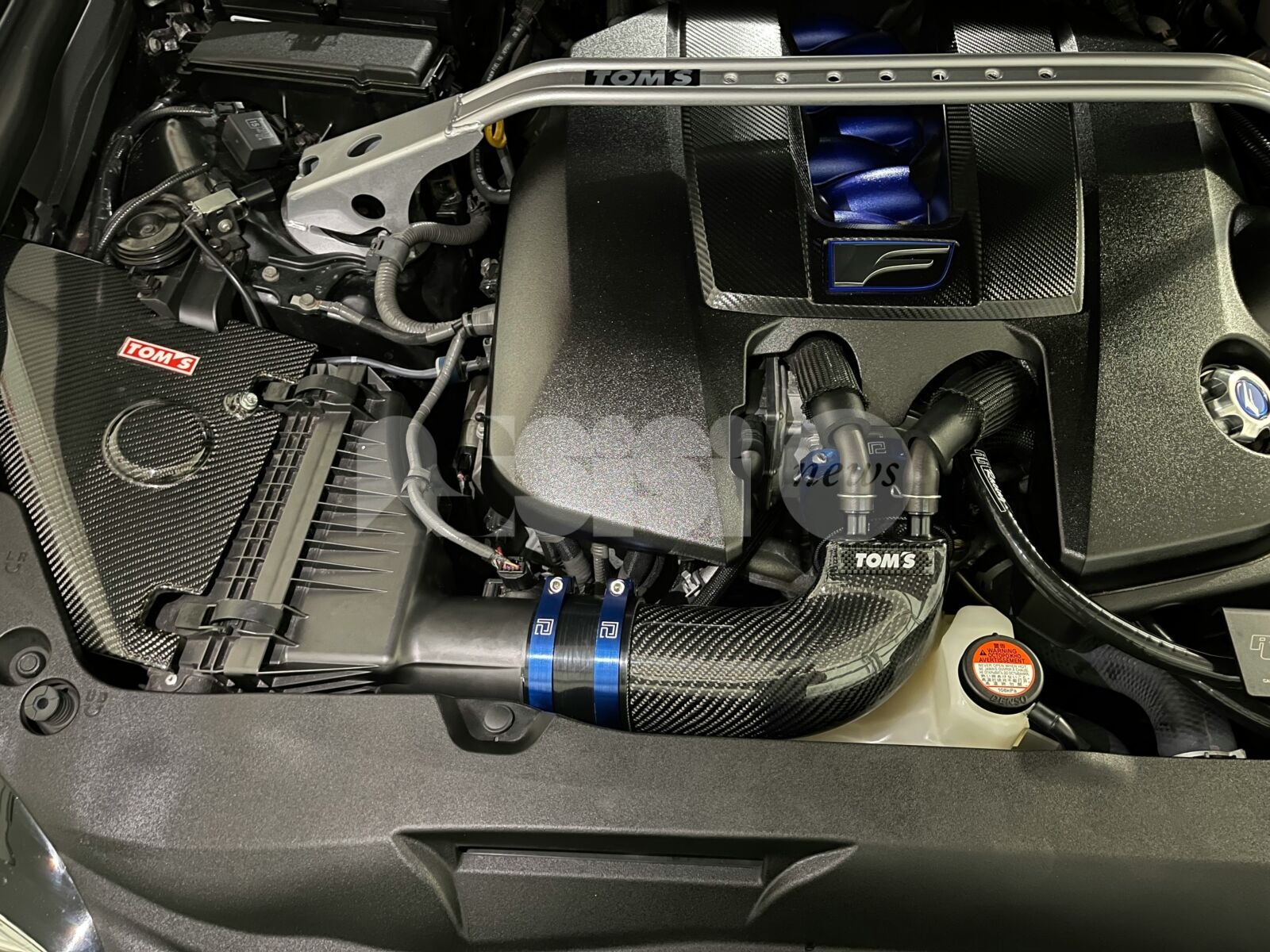 Vende ricambi per auto online, ma è una truffa: denunciato 23enne