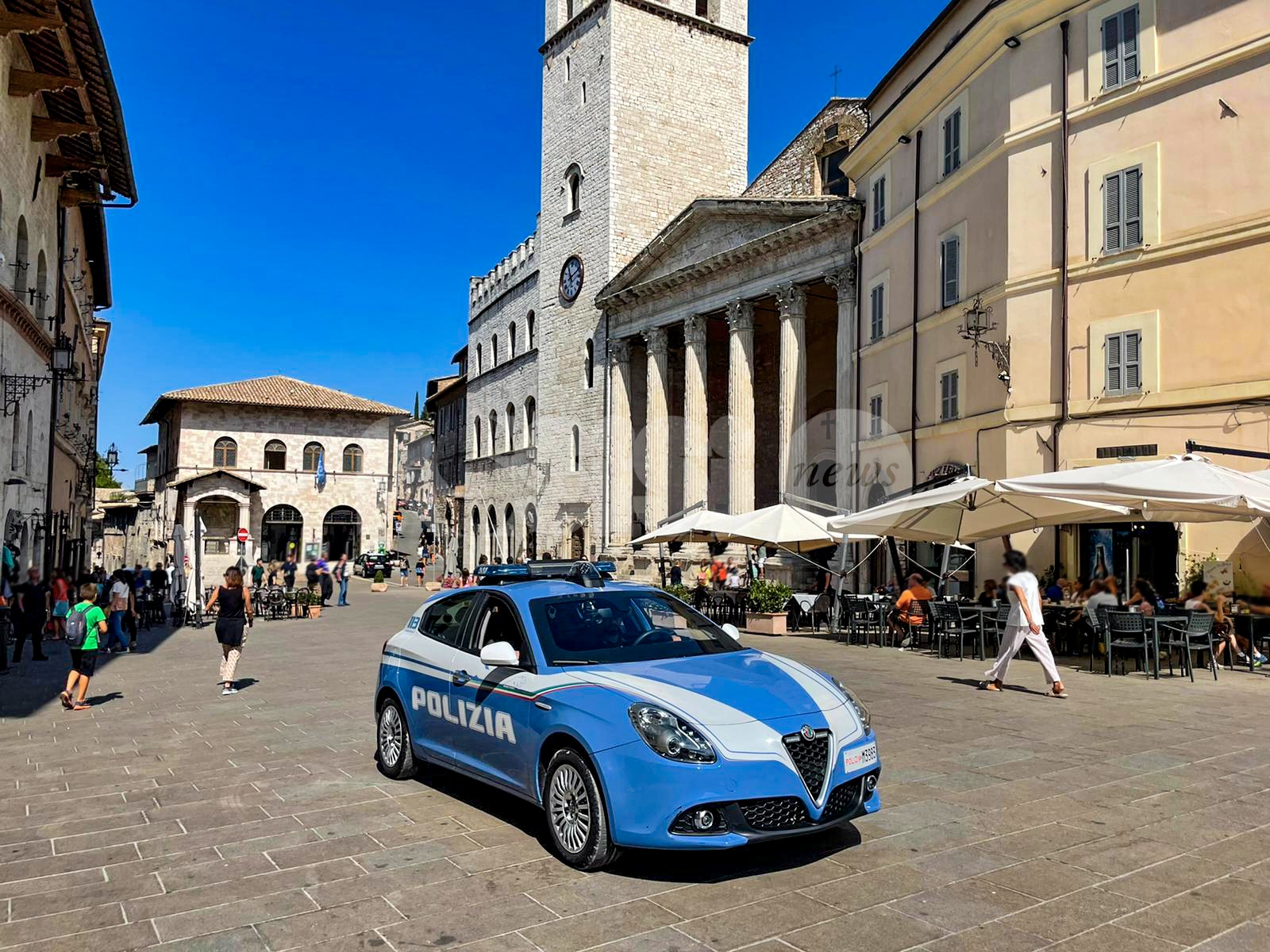 Tenta di acquistare gioielli con la truffa del bonifico istantaneo poi ritirato: denunciato 28enne