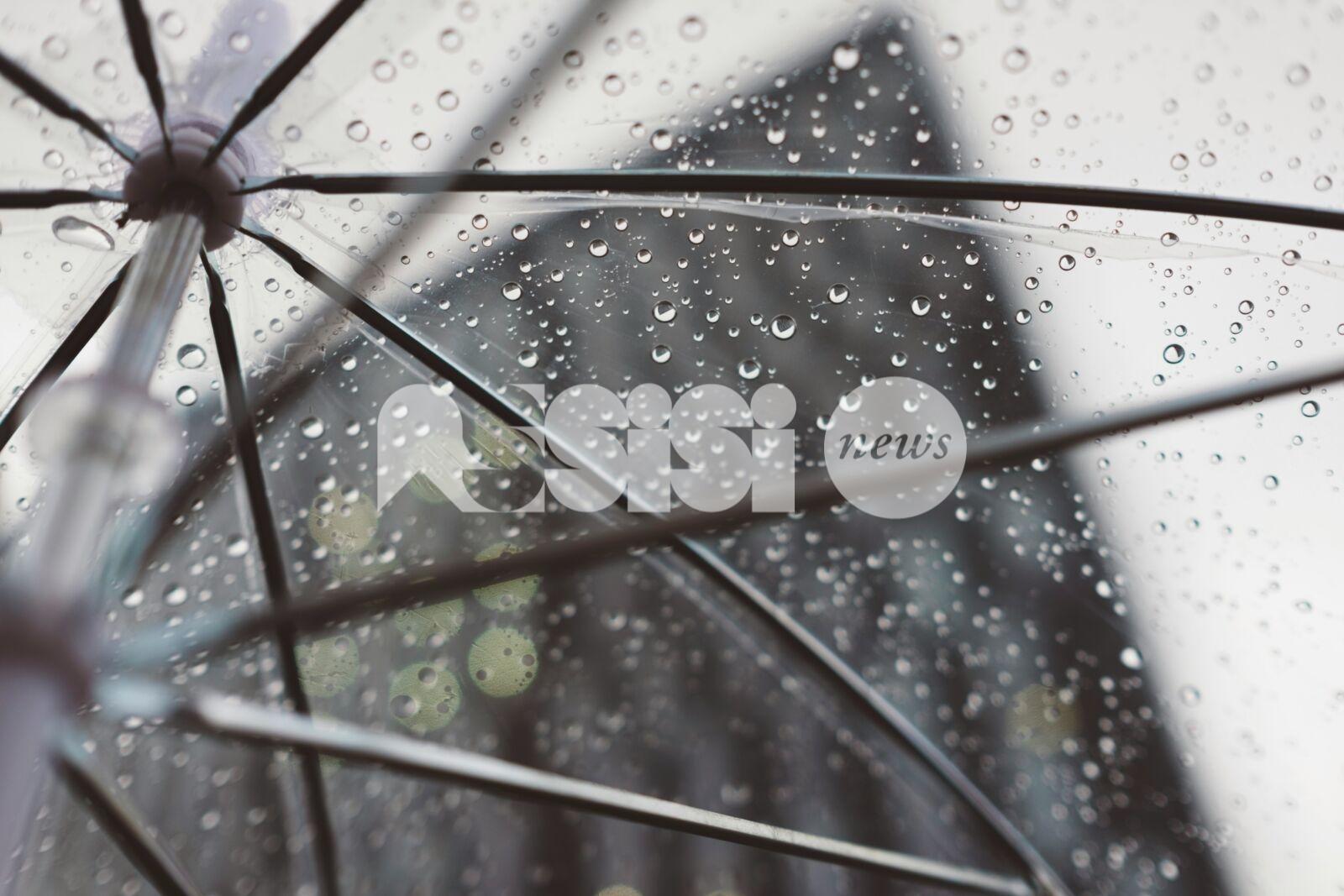 Meteo Assisi 23-25 maggio 2025: rovesci di pioggia e giornate fresche