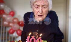 Laura Aisa compie 100 anni e festeggia con nove nipoti e sette pronipoti
