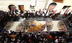 Tutto pronto per le Infiorate di Spello 2025: il programma nell'anno del Giubileo della speranza