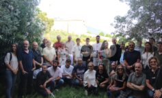 Ciclisti di diverse nazioni ad Assisi sui passi di Gino Bartali (foto)