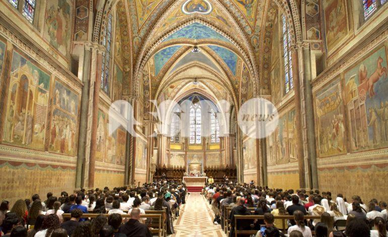 Giovani verso Assisi, grande partecipazione per il IX International Meeting “Lights of Hope”