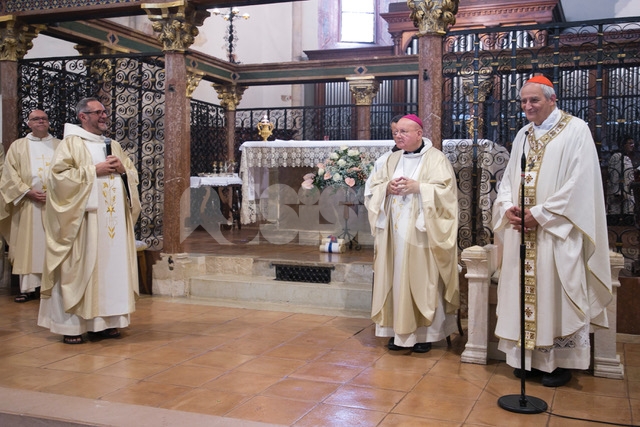 Solennità di Santa Chiara 2025, Zuppi: “Seguiamo il suo esempio, disarmati disarmiamo il male” (foto)