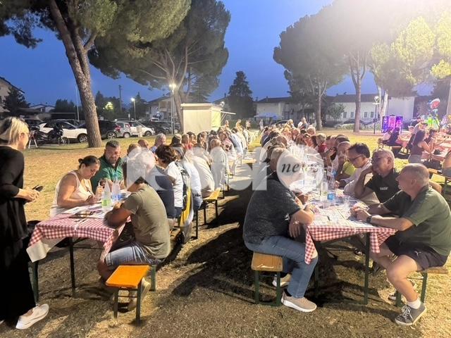 Grande successo per la cena del Comitato "Sì Rotatoria – No T Red" a San Lorenzo