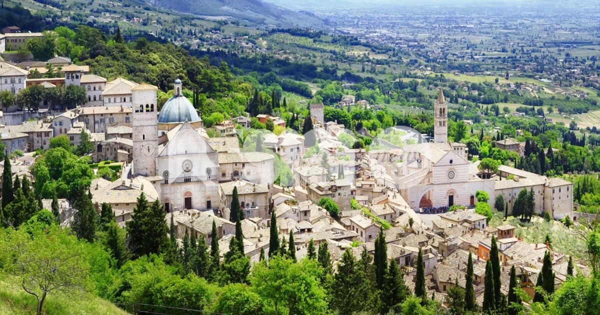 "Assisi non è in emergenza quotidiana: l'opposizione social inventa drammi": la nota dei gruppi di maggioranza