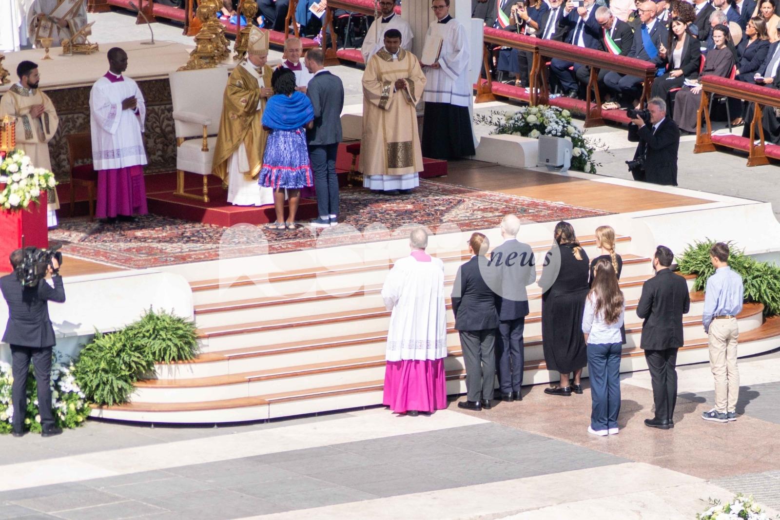 Carlo Acutis è santo, festa grande ad Assisi e Roma (foto e video)