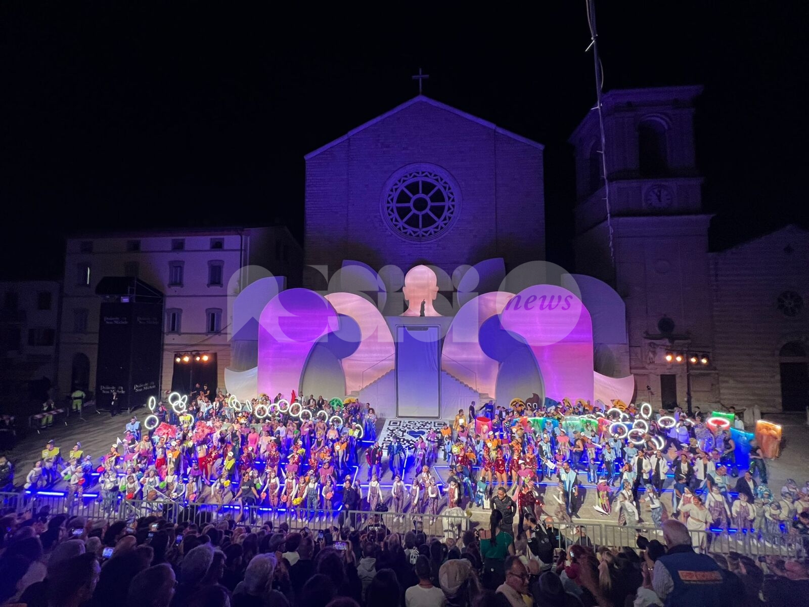 Sfilata del Rione Portella al Palio de San Michele 2025: in scena Quor Code (foto)