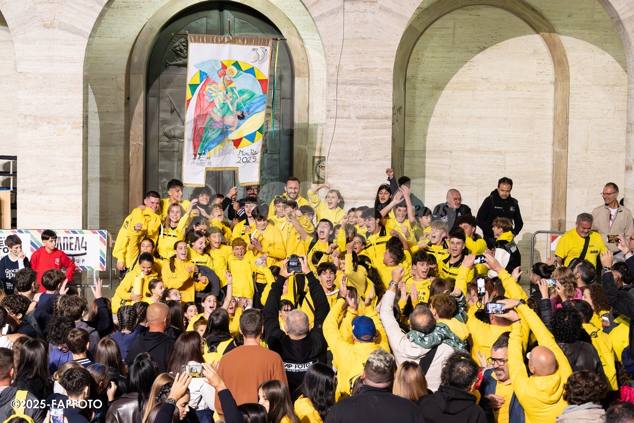 Il Palio de San Michele è sempre più giallo: Sant’Angelo fa suo anche il Minipalio 2025 (foto)