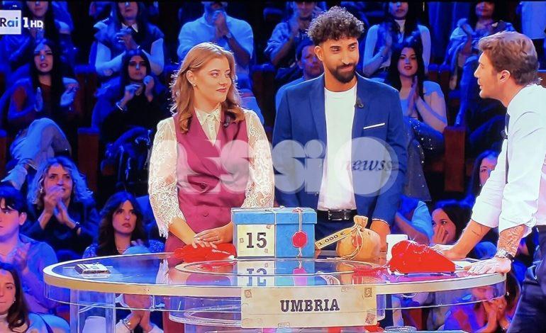 Anas Mussaui vince 25mila euro ad Affari Tuoi e torna felice a Santa Maria degli Angeli (foto)