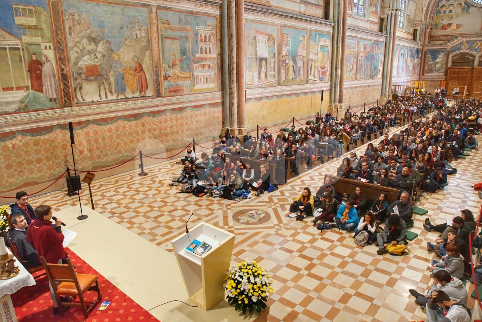 Il Sacro Convento accoglie 550 giovani per Giovani verso Assisi 2025