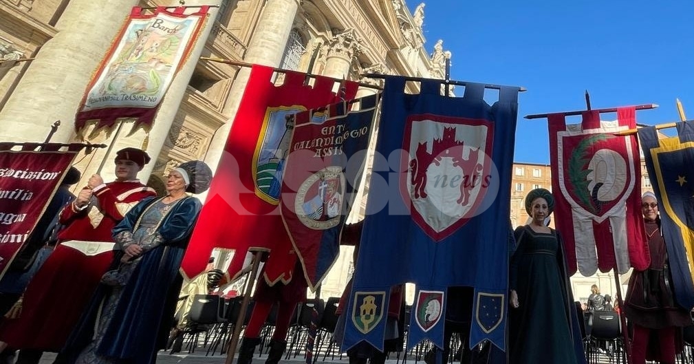 Papa Leone XIV incontra le rievocazioni storiche italiane: c'è anche il Calendimaggio (foto)