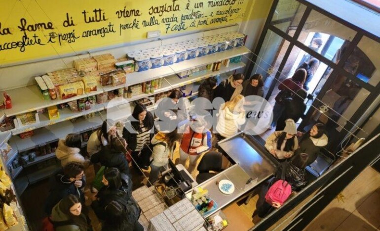 Giornata mondiale dei poveri 2025, il bilancio della Caritas diocesana: aiutate oltre 700 famiglie