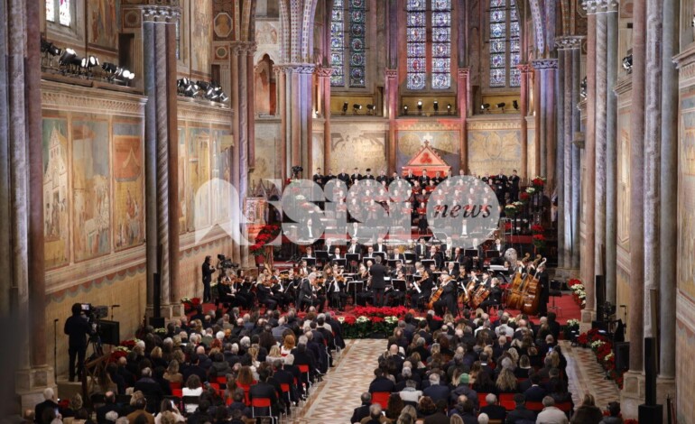 Concerto di Natale da Assisi 2025: registrazione il 13 dicembre, partecipa Noemi