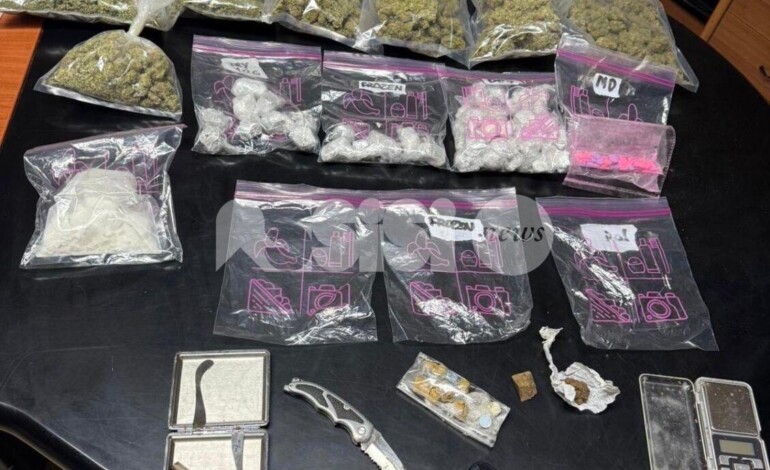Arrestato minorenne, aveva in casa oltre 1 kg di droga: a denunciarlo la mamma