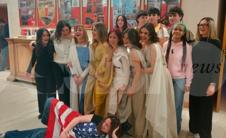 Fa ancora centro “La Notte del Properzio”: crescita e integrazione per docenti e studenti (foto e video)
