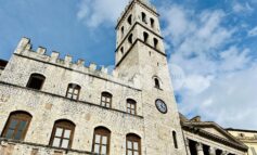 Domani la Torre del Popolo di Assisi s'illuminerà dei colori dell'Ucraina