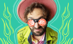 Al Teatro Lyrick di Assisi arriva Barbascura X con "Sono qui per caos"