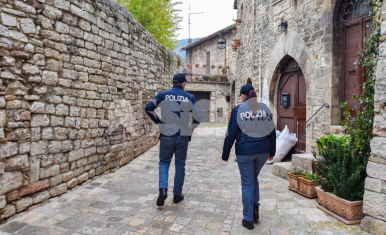 Insulti e minacce alla compagna: 46enne denunciato e allontanato da casa