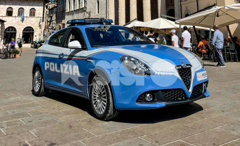 Ha 50 grammi di hashish in casa pronti per lo spaccio: arrestato 28enne
