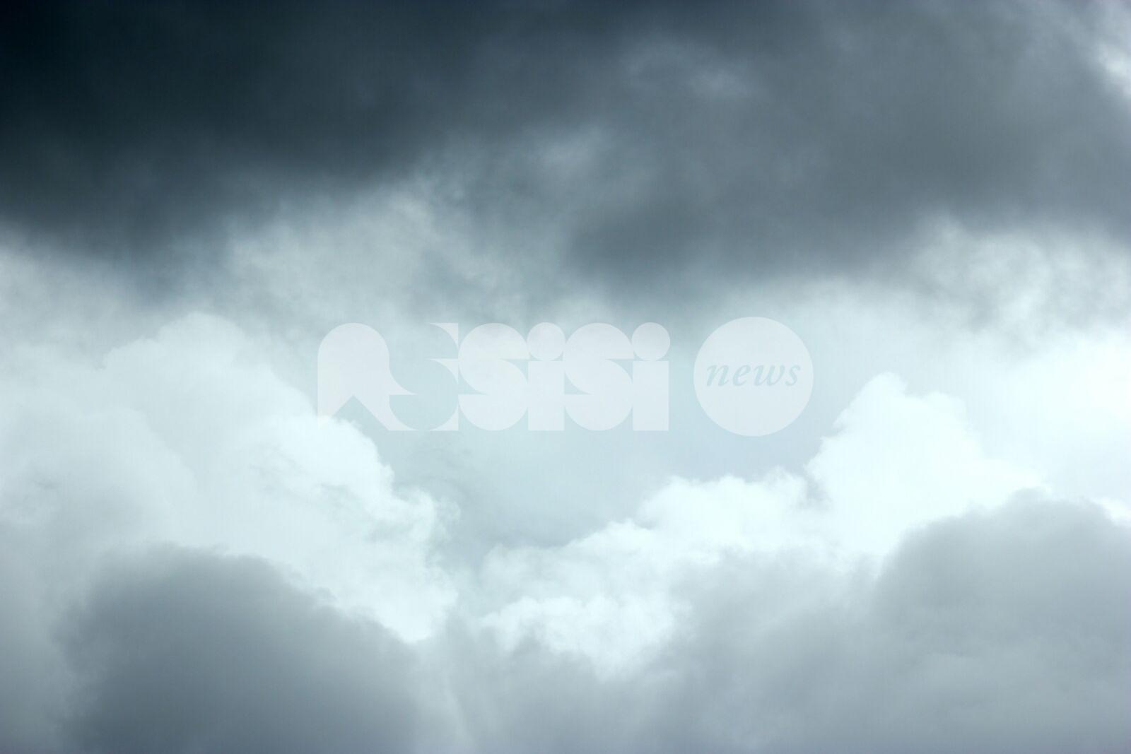 Meteo Assisi 27-29 marzo 2026: freddo, nuvole e pioggia - e poi sole
