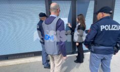 ADM e Polizia di Stato chiudono sala scommesse a Bastia Umbra: all’interno 5 minori (video)