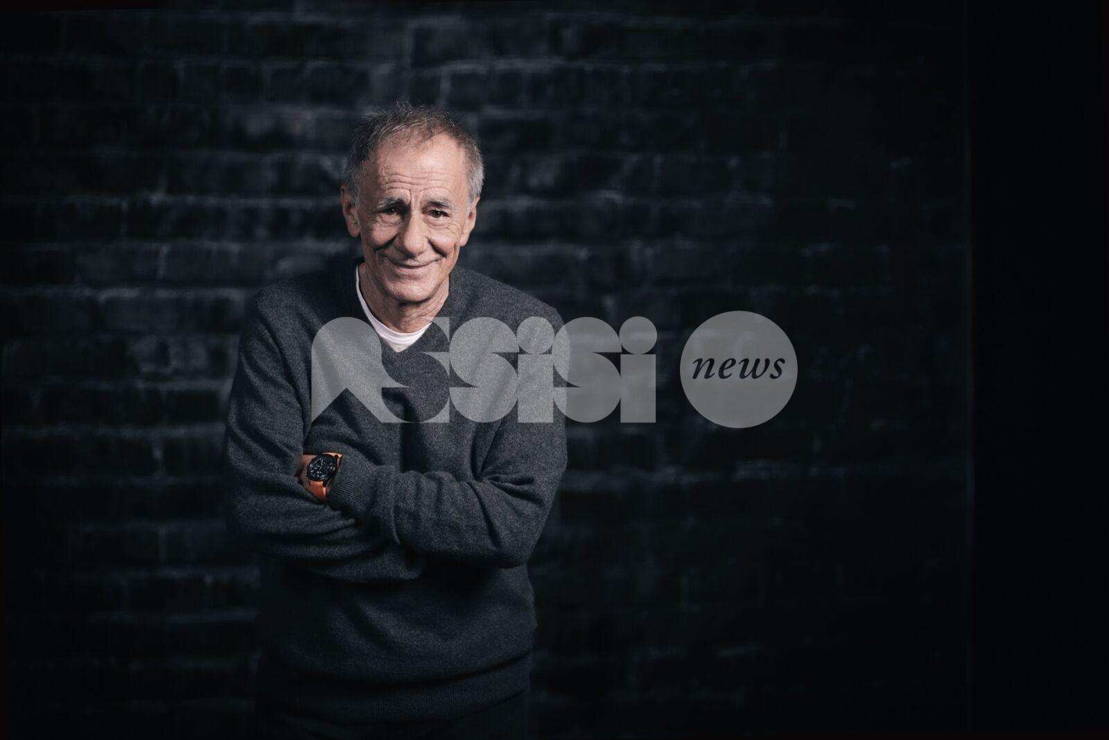 Al Teatro Lyrick di Assisi stasera arriva Roberto Vecchioni con Tra il silenzio e il tuono