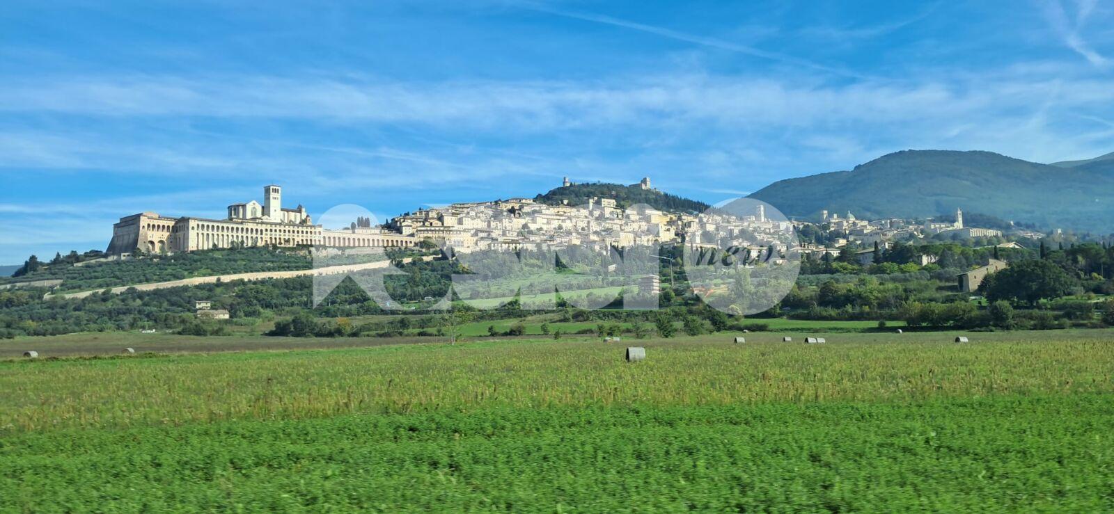 "Assisi revochi la cittadinanza onoraria a Benito Mussolini": la richiesta del circolo culturale "primomaggio"