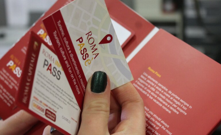Consegnati agli studenti assisani 60 Roma Pass per l’accesso gratuito a siti culturali e turistici della Capitale