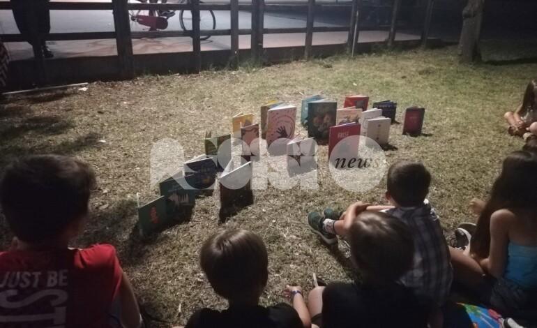 Ad Assisi la Biblioteca comunale “esce” per l’estate: letture in parchi e giardini del territorio