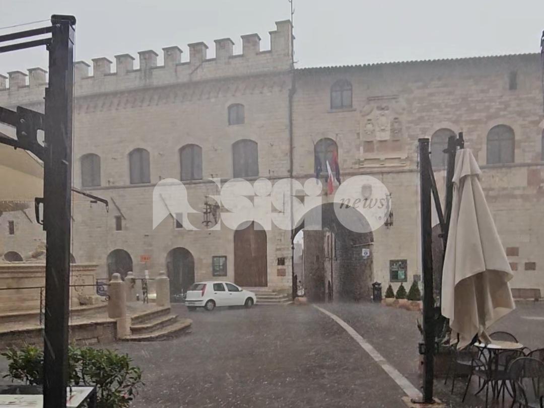 Emergenza maltempo: Vigili del Fuoco di Perugia in azione tra Assisi, Ponte Felcino e Foligno