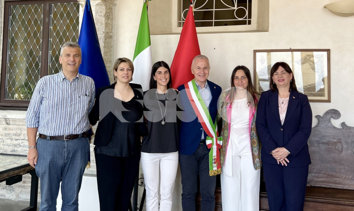 La giunta Stoppini riorganizza le deleghe: tutte le rimodulazioni. Centrodestra (senza Forza Italia) e civiche all'attacco