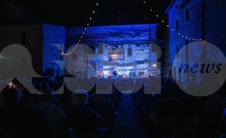 Grande successo per Cambio Festival 2026 a Palazzo di Assisi: tre serate tra jazz, progressive e world music (foto e video)