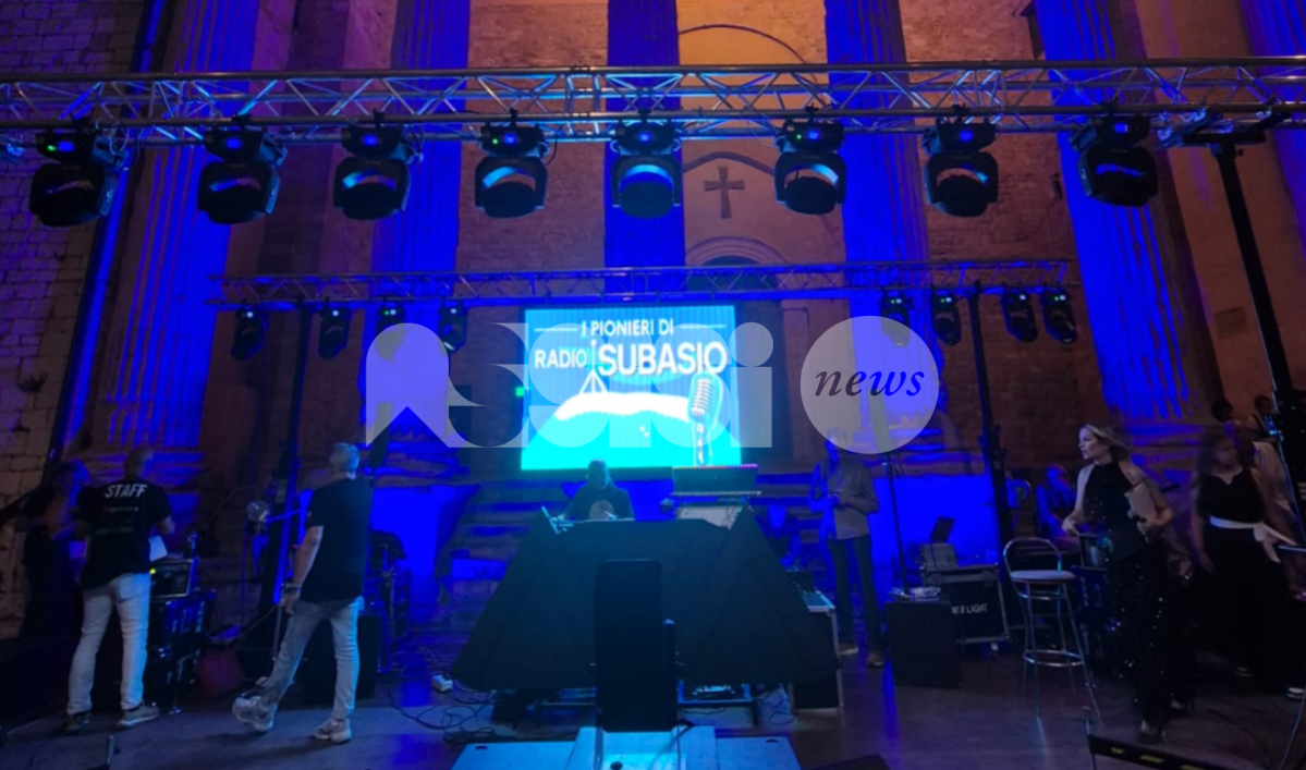 Grande festa in piazza per i Pionieri di Radio Subasio