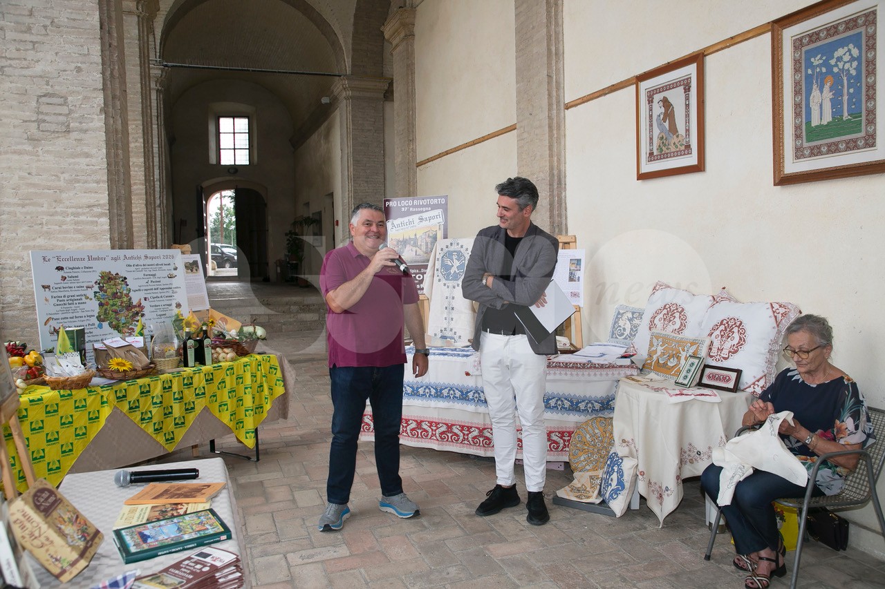 Antichi Sapori, ecco la 37ª edizione. Il Chiostro di Rivotorto si trasforma nella vetrina delle eccellenze umbre (foto)