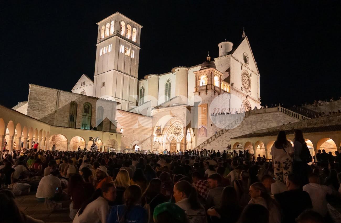 Aperto ad Assisi il GO! Franciscan Youth Meeting: grande la festa dei giovani in attesa del Papa